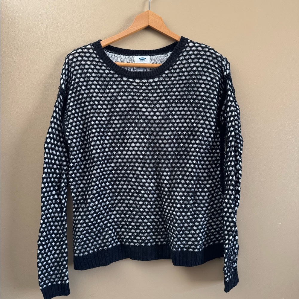 Old Navy Men's Navy and White Crewneck Sweater
